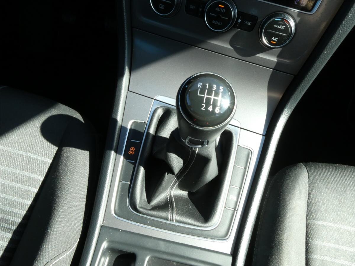 Volkswagen Golf Kombi 2,0 l 110 kw