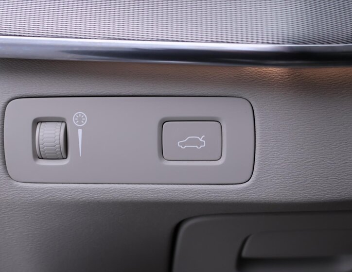 Volvo XC90 SUV / Terénní 2,0 l 165 kw