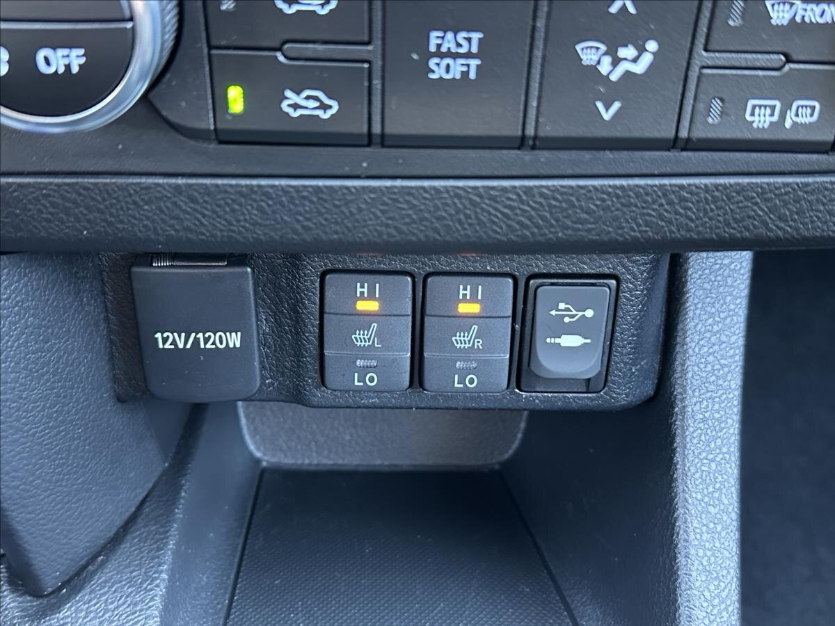 Toyota Auris Kombi 1,6 l 98 kw