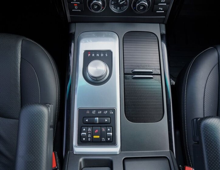 Land Rover Range Rover SUV / Terénní 4,4 l 230 kw