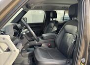 Land Rover Defender 11