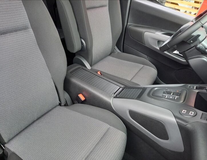 Toyota ProAce City Verso MPV 1,5 l 96 kw