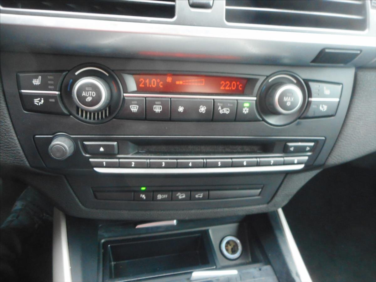 BMW X5 SUV / Terénní 3,0 l 180 kw