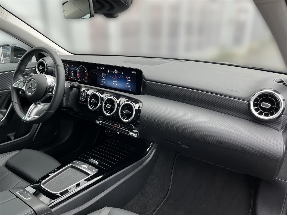 Mercedes-Benz Třídy A Hatchback 2,0 l 110 kw