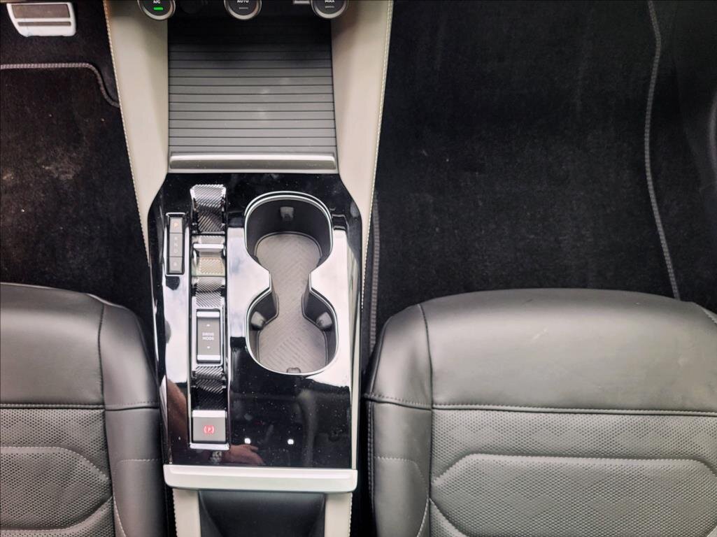 Citroën C5 X Kombi 1,6 l 165 kw