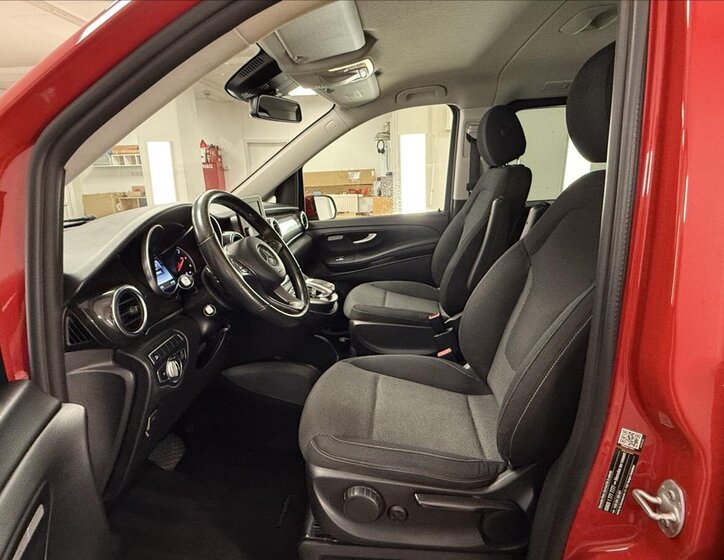 Mercedes-Benz Třídy V MPV 2,1 l 140 kw