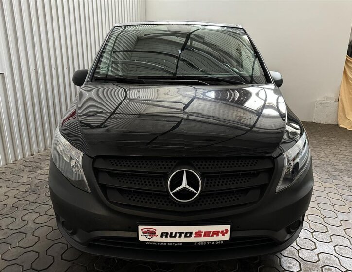 Mercedes-Benz Vito 13