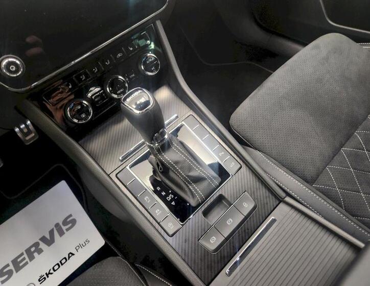 Škoda Superb 32