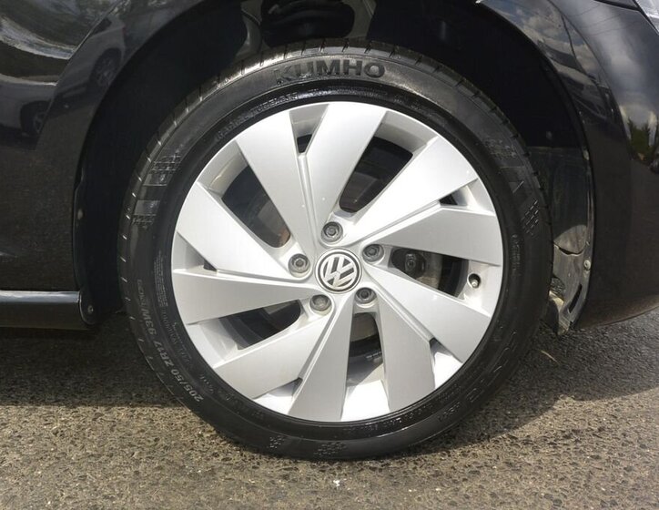 Volkswagen Golf Hatchback 1,2 l 63 kw