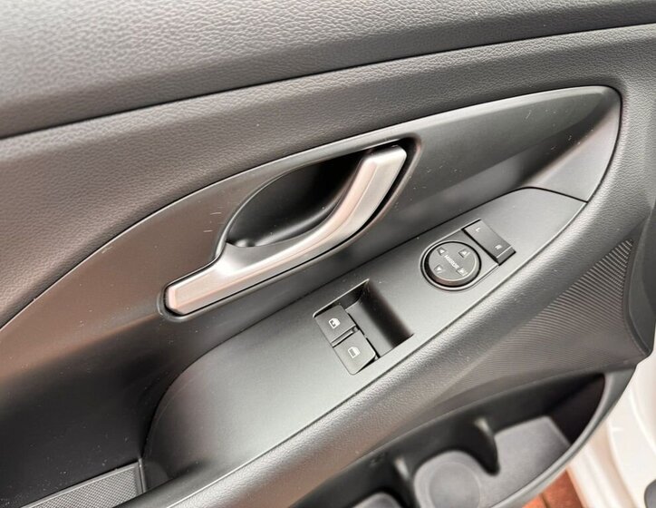 Hyundai i30 Kombi 998,0 88 kw