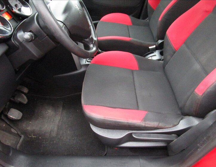 Peugeot 207 Kombi 1,4 l 54 kw