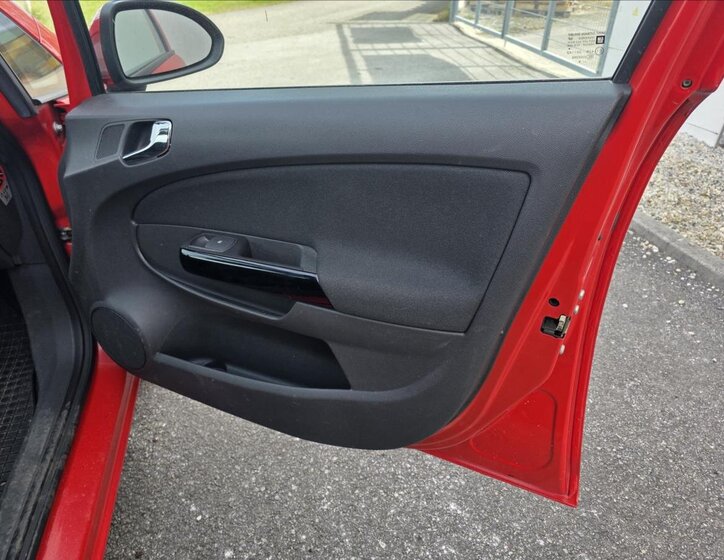 Opel Corsa Hatchback 1,2 l 59 kw