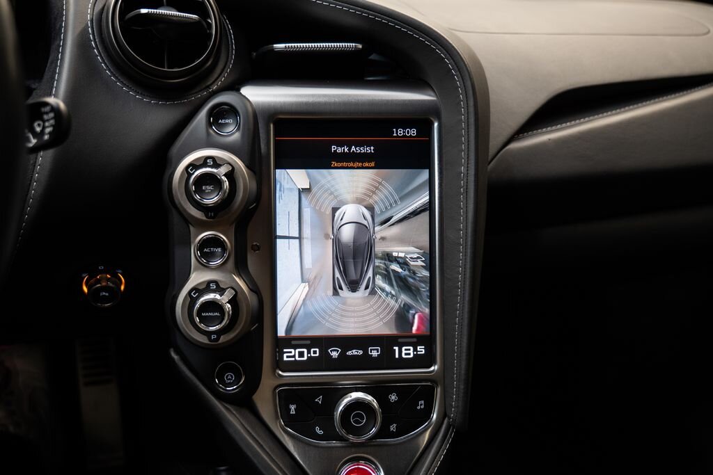 McLaren 720S Kupé 4,0 l 530 kw