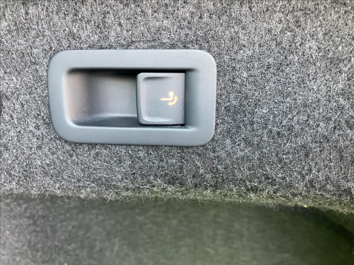 Volkswagen Passat Kombi 2,0 l 110 kw