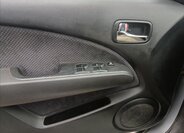 Mitsubishi Outlander Kombi 2,0 l 100 kw