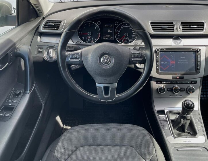 Volkswagen Passat 13