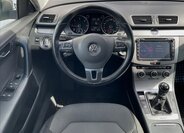Volkswagen Passat 13