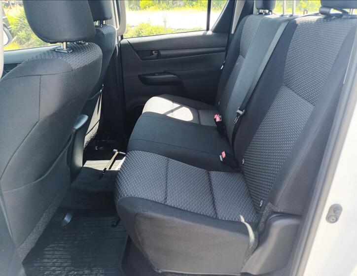 Toyota Hilux 14