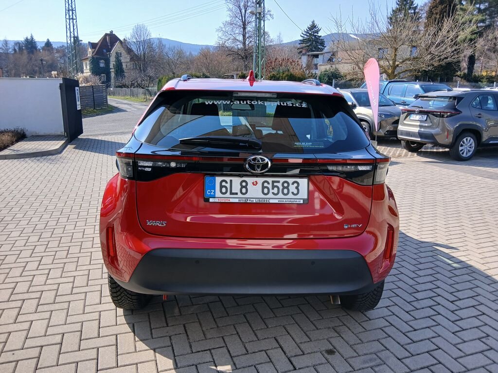 Toyota Yaris Cross SUV / Terénní 1,5 l 68 kw