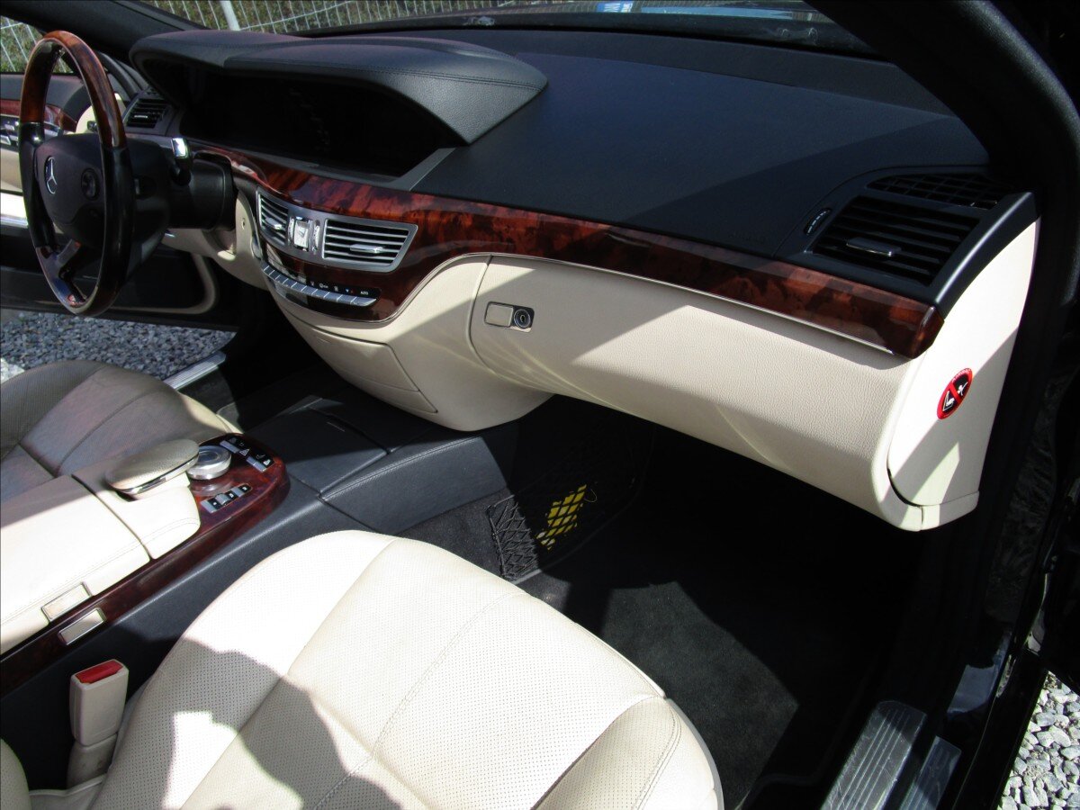 Mercedes-Benz Třídy S Sedan / Limuzína 4,0 l 235 kw