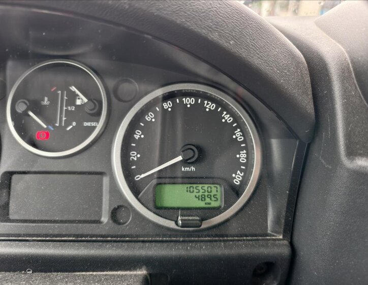 Land Rover Defender Ostatní 2,2 l 90 kw