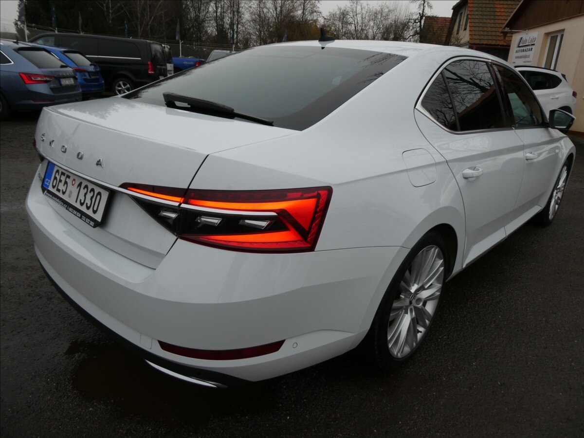 Škoda Superb Sedan / Limuzína 2,0 l 110 kw