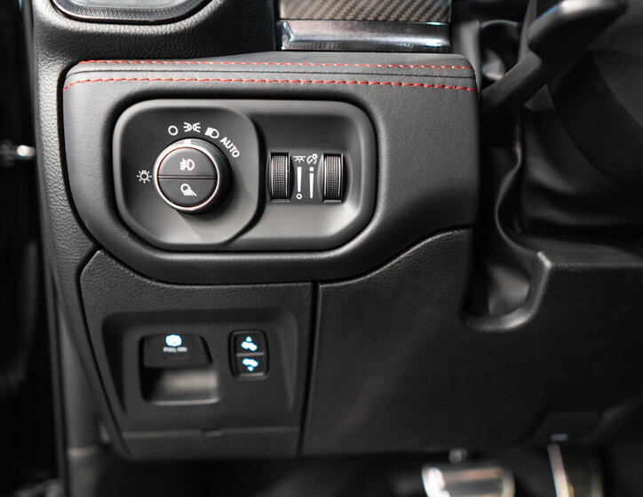 Dodge RAM Pick-up 6,2 l 523 kw