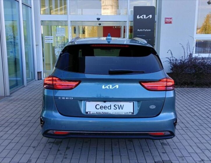 KIA Ceed 4