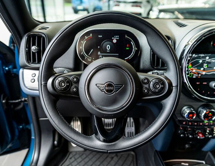 Mini Countryman 6