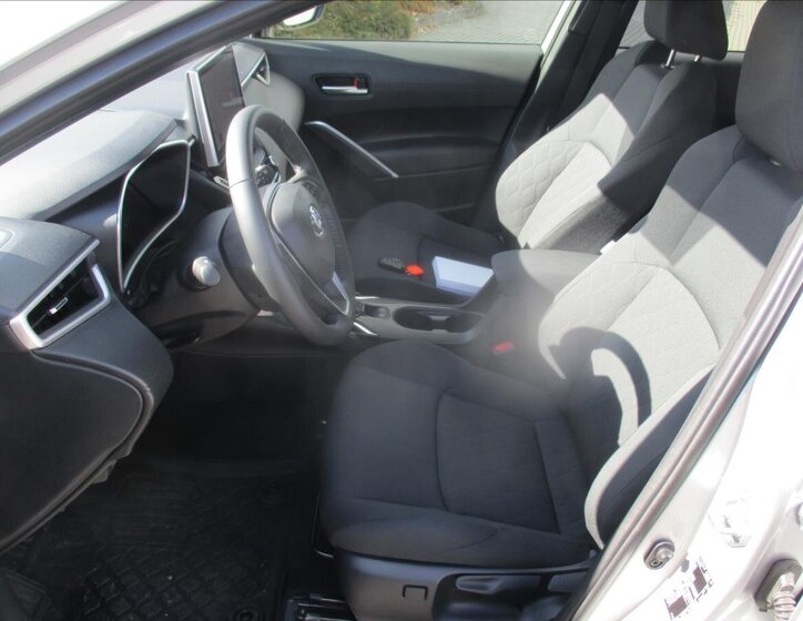 Toyota Corolla Cross 7