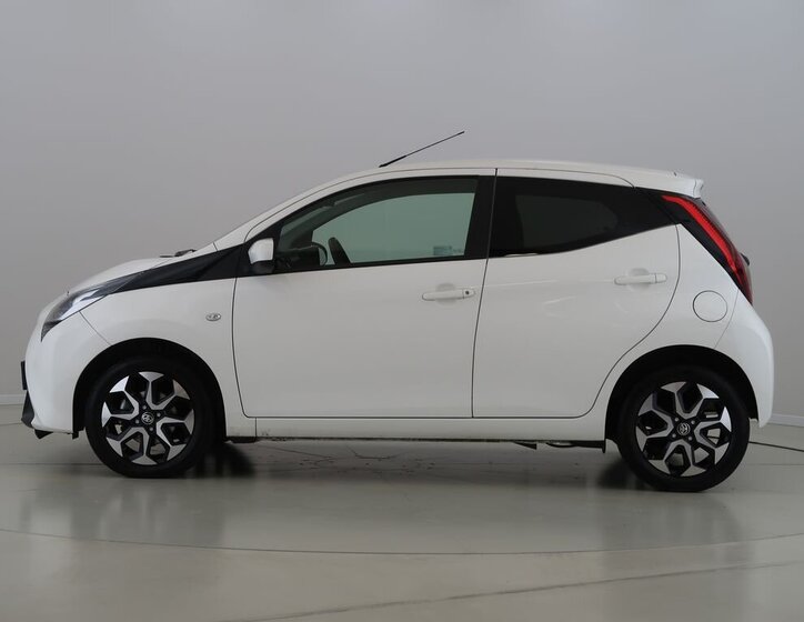 Toyota Aygo Hatchback 998,0 53 kw