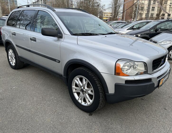 Volvo XC90 SUV / Terénní 2,4 l 120 kw