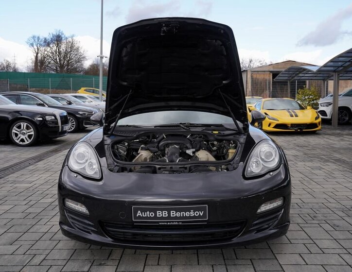 Porsche Panamera Sedan 3,6 l 220 kw