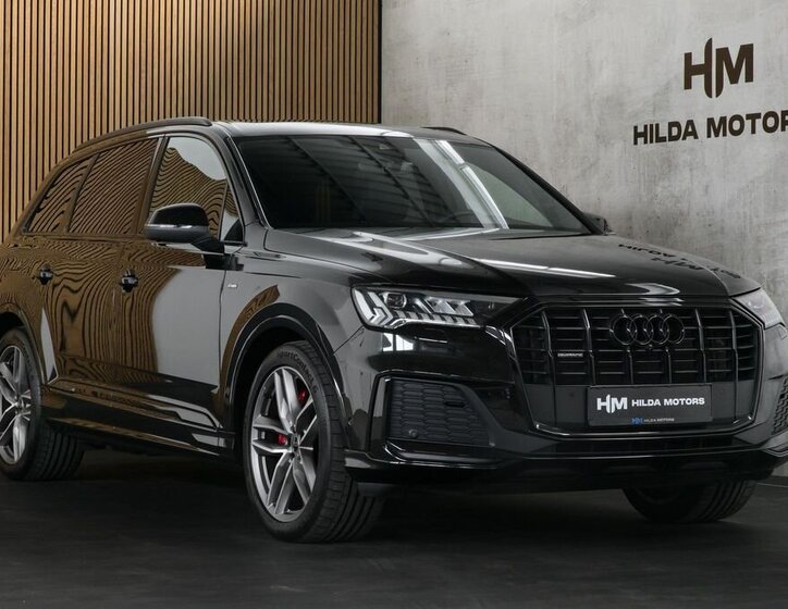 Audi Q7 1