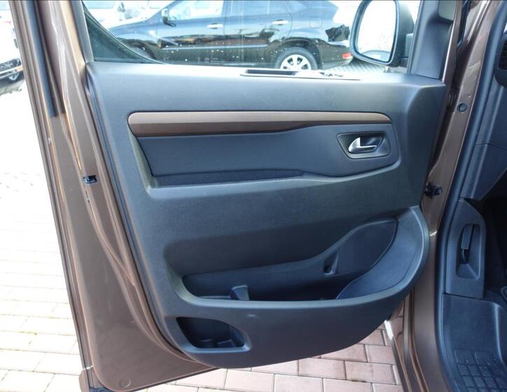 Toyota ProAce Verso 17