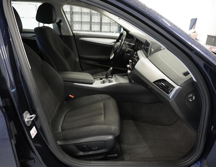 BMW Řada 5 Kombi 2,0 l 120 kw