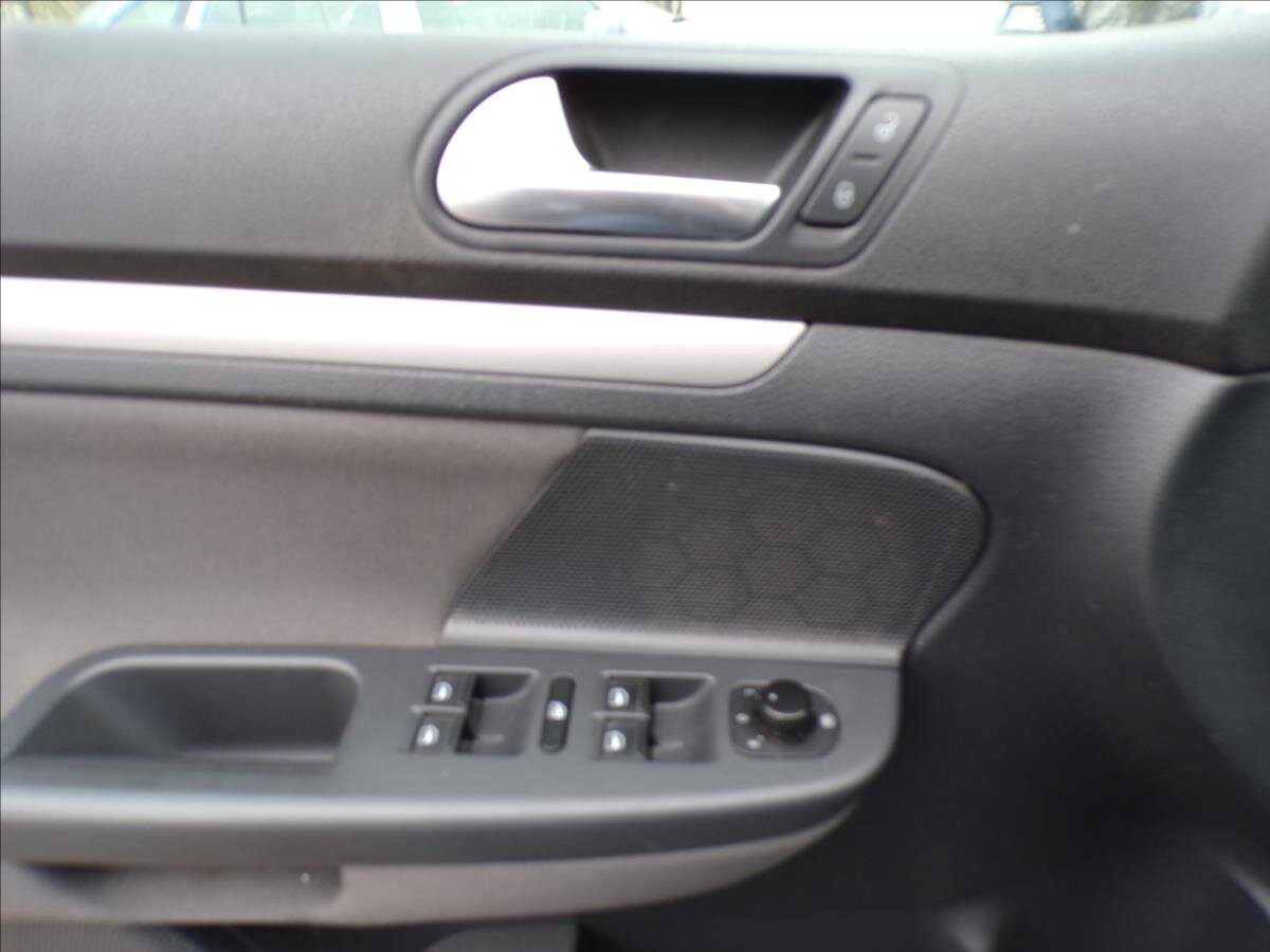 Volkswagen Golf Hatchback 1,4 l 59 kw