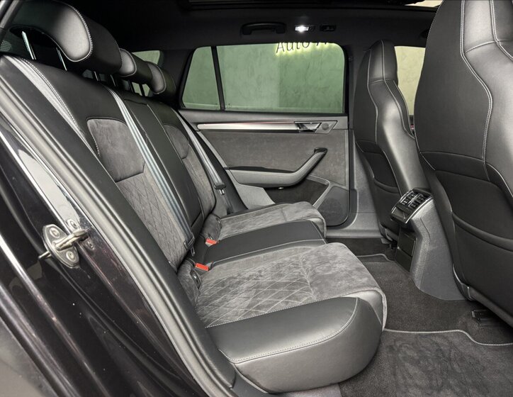 Škoda Superb Kombi 2,0 l 140 kw