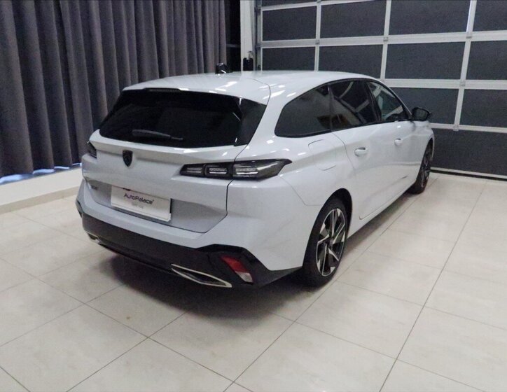 Peugeot 308 Kombi 1,5 l 96 kw