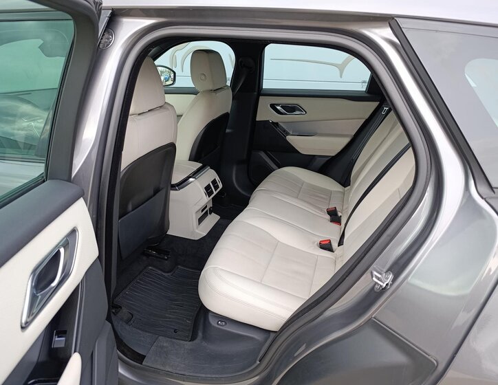 Land Rover Range Rover Velar SUV / Terénní 2,0 l 184 kw