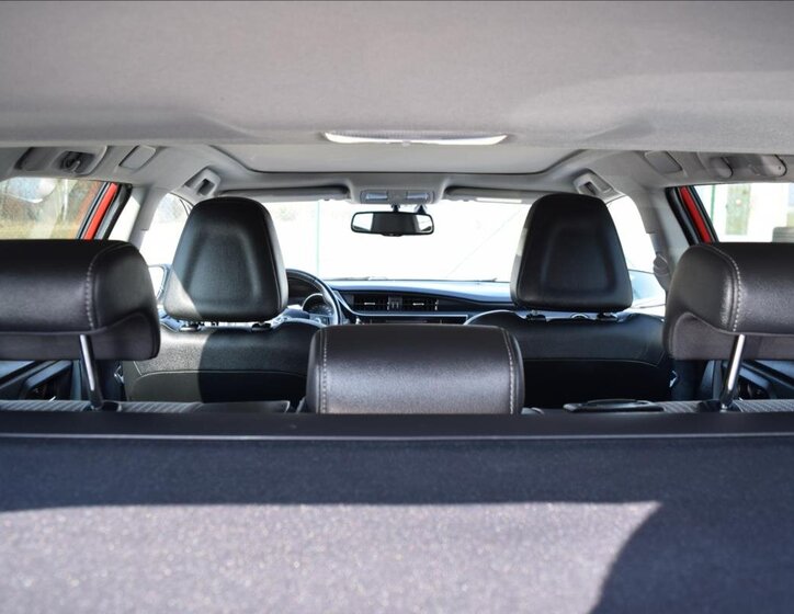 Toyota Auris Kombi 1,2 l 85 kw