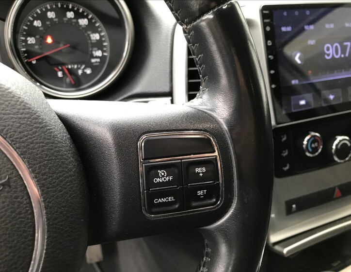 Jeep Grand Cherokee 14