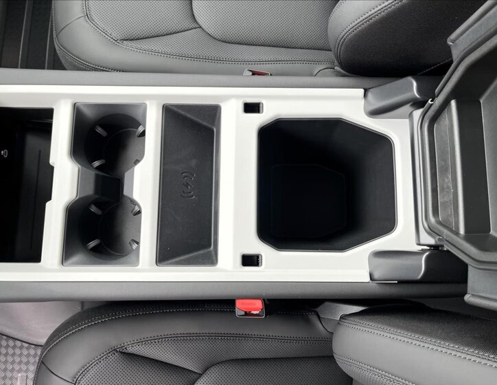 Land Rover Defender SUV 3,0 l 147 kw