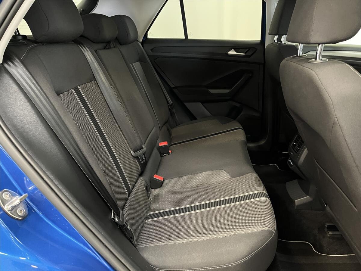 Volkswagen T-Roc SUV 1,5 l 110 kw