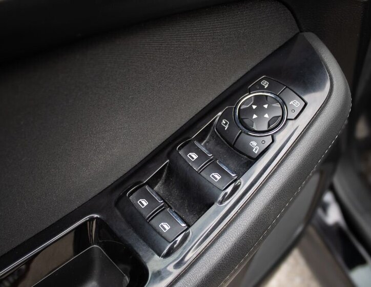 Ford S-MAX MPV 2,0 l 110 kw