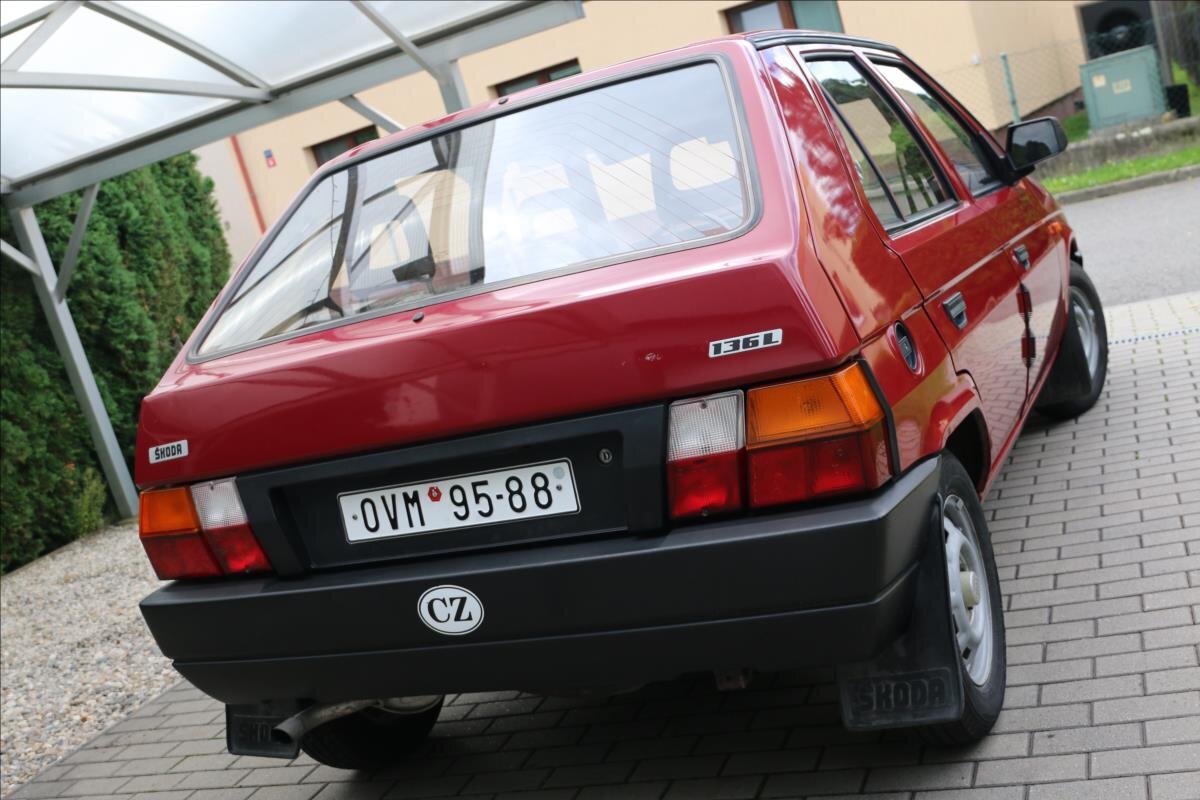 Škoda Favorit Hatchback 1,3 l 46 kw