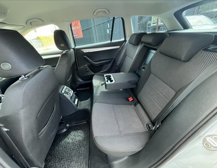 Škoda Octavia Kombi 1,6 l 77 kw