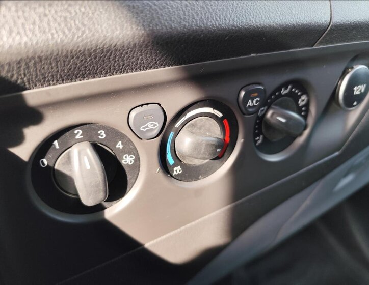 Ford Transit Custom Kombi 2,2 l 92 kw