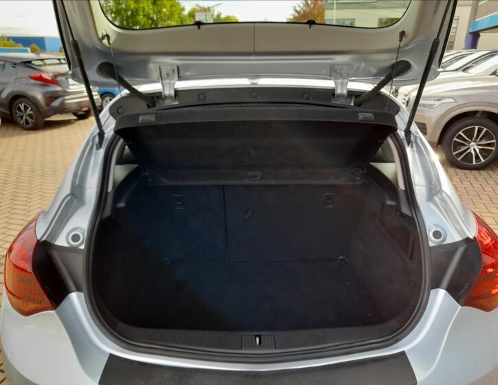 Opel Astra Hatchback 1,4 l 103 kw