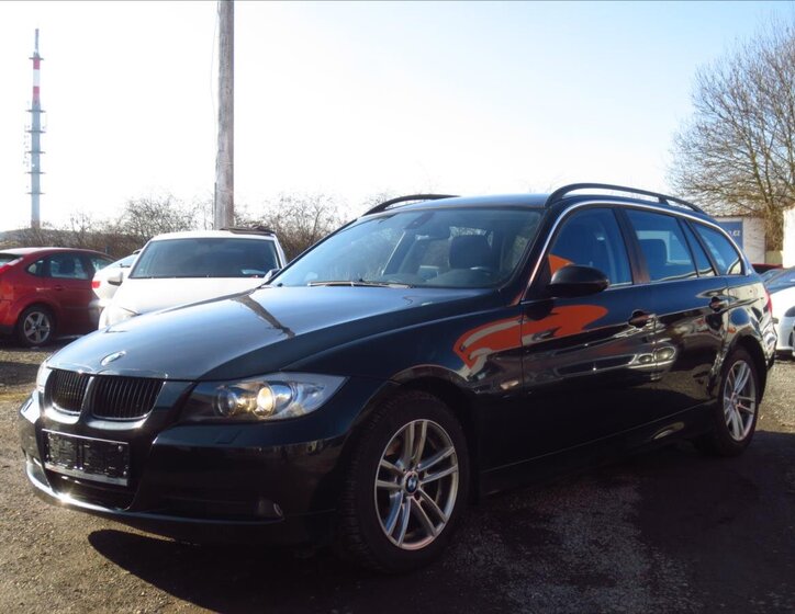 BMW Řada 3 Kombi 2,5 l 160 kw